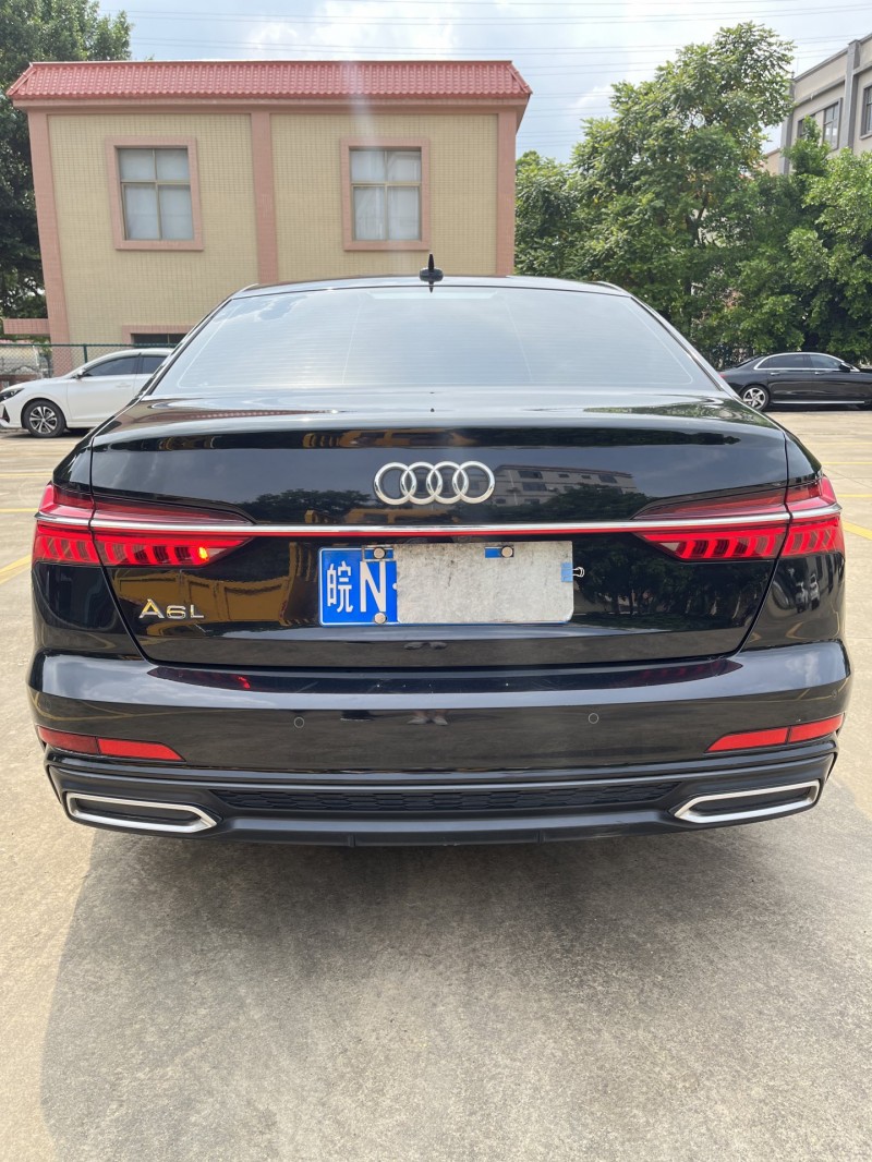 中山22年奥迪A6L8