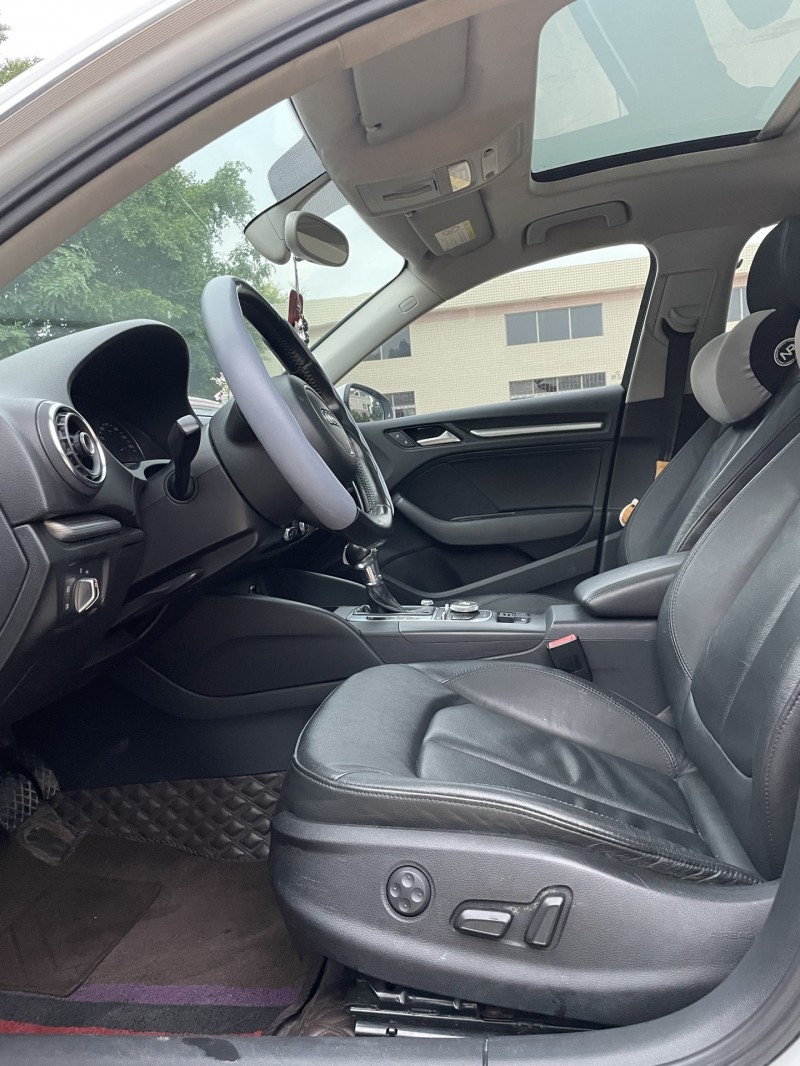 中山16年奥迪A38