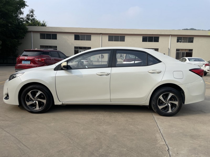 中山19年丰田雷凌3