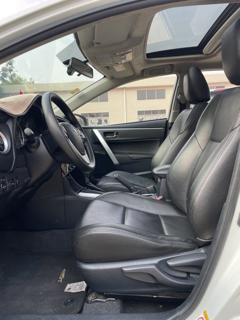 中山19年丰田雷凌8