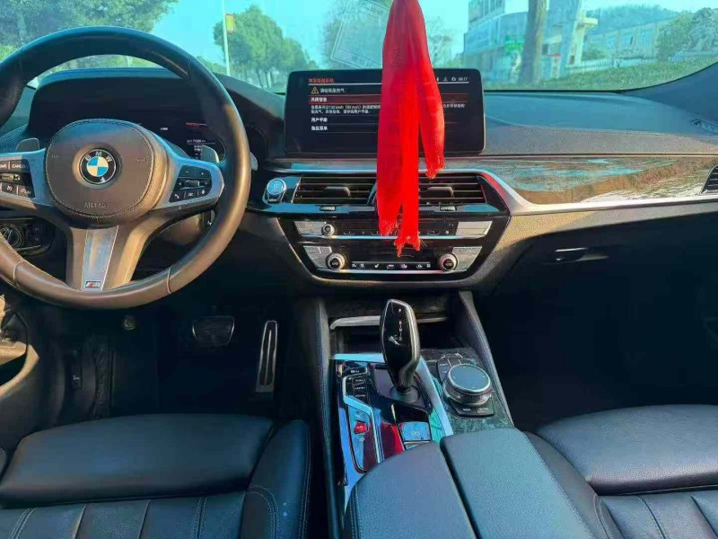 娄底22年宝马6系5