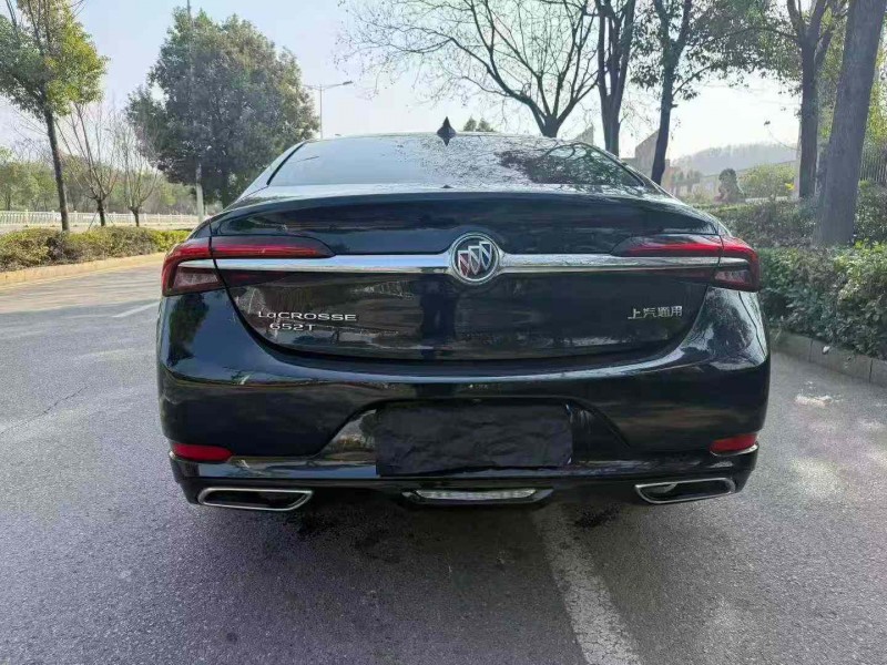 娄底22年别克君越9