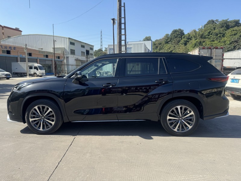 中山25年丰田皇冠3