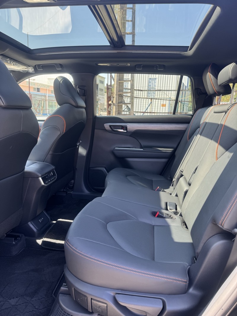 中山25年丰田皇冠7