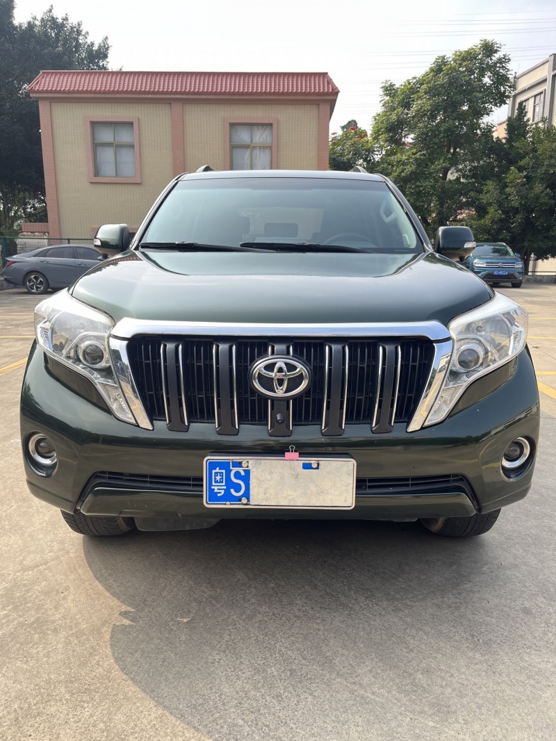 中山17年丰田普拉多1