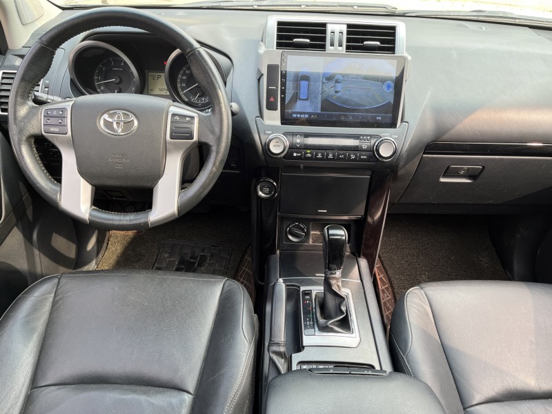 中山17年丰田普拉多7