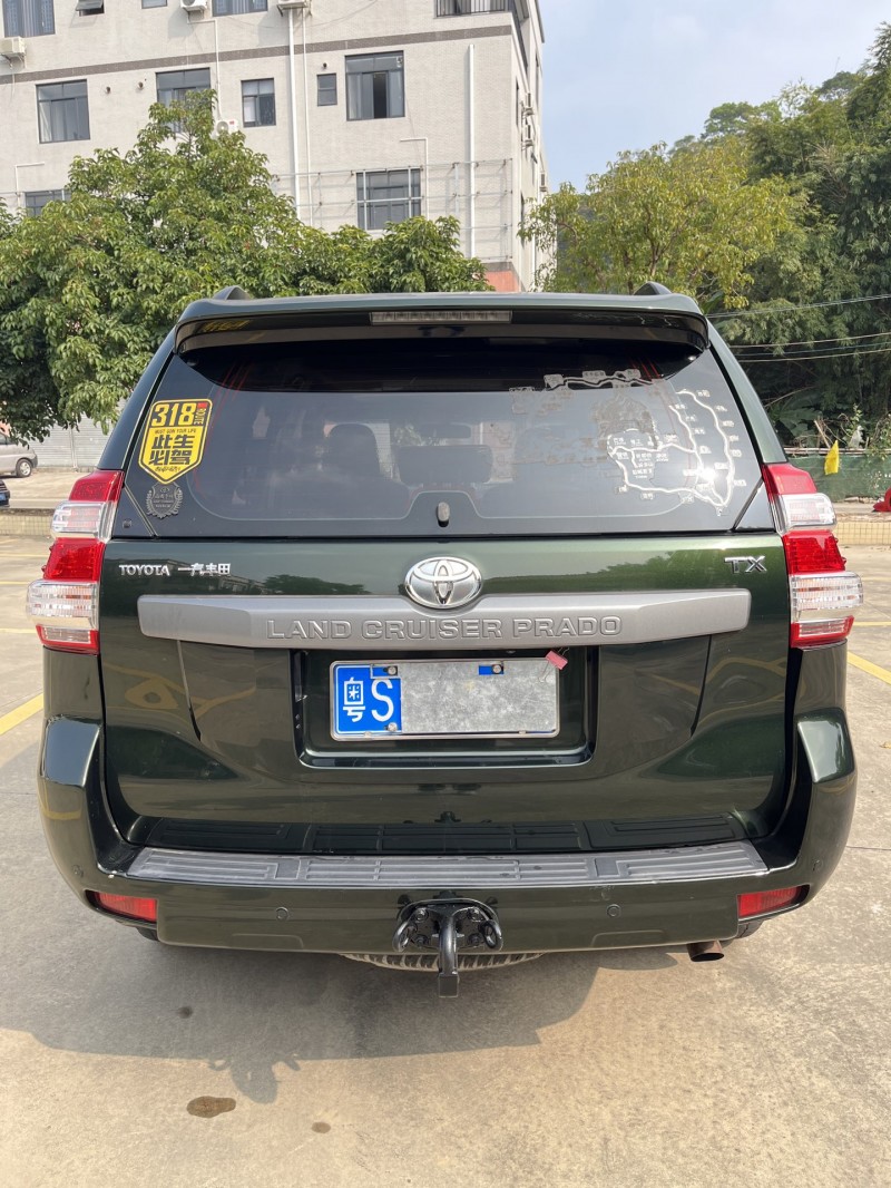 中山17年丰田普拉多9