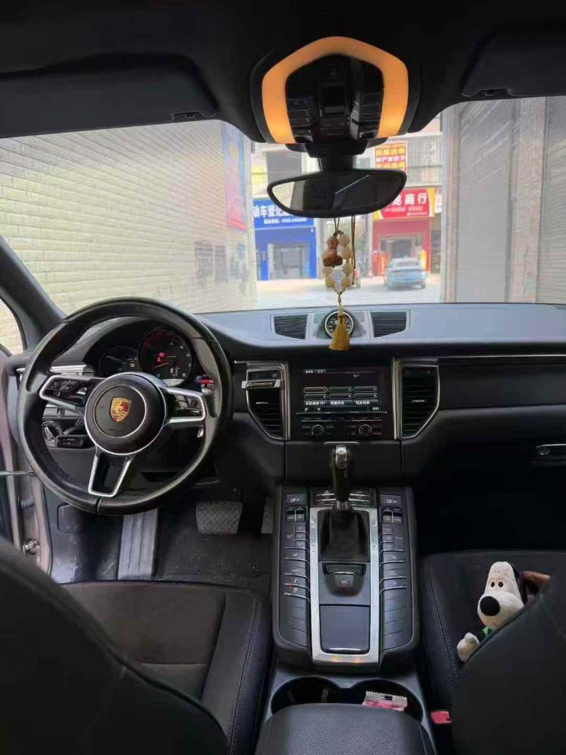湘潭15年保时捷Macan5