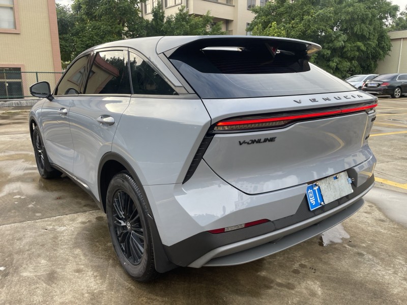 中山24年启辰大V5