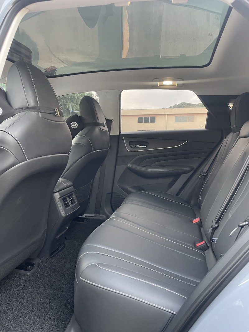 中山24年启辰大V6