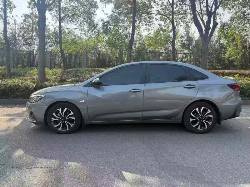 娄底21年雪佛兰科鲁泽7