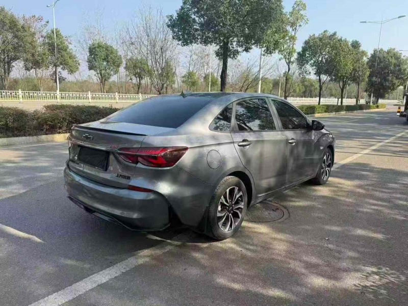 娄底21年雪佛兰科鲁泽8