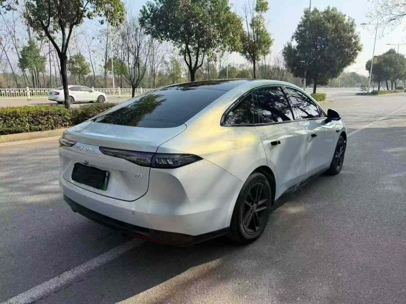 娄底25年传祺埃安RT8