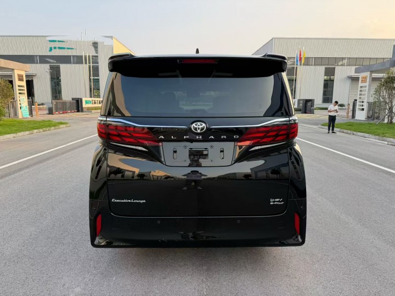 徐州25年丰田埃尔法9