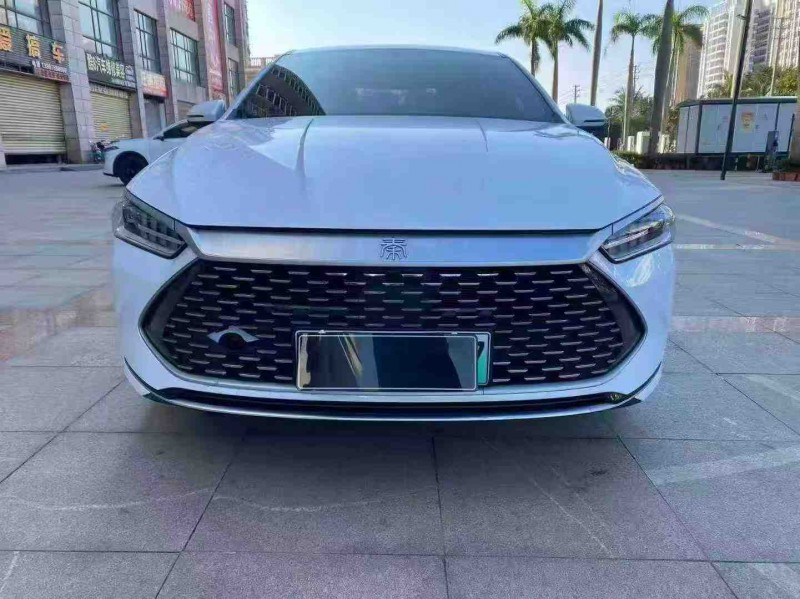 海口23年比亚迪秦1