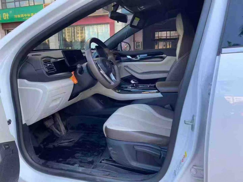 海口23年比亚迪秦4