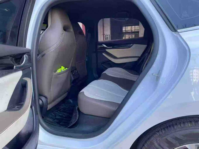 海口23年比亚迪秦5