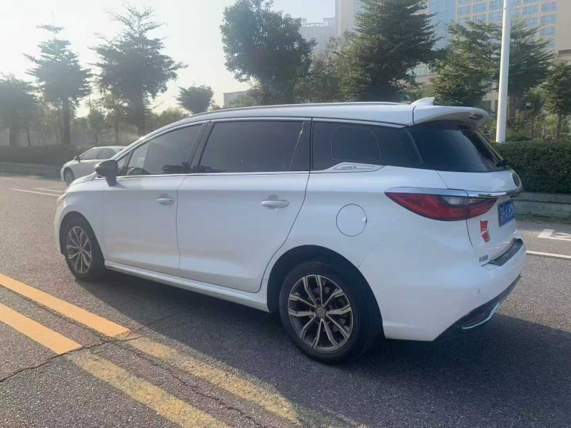 茂名20年比亚迪宋7