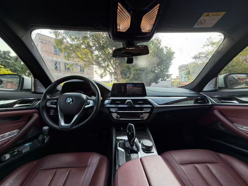 茂名18年宝马5系4