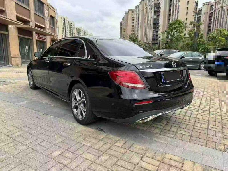 海口20年奔驰E7