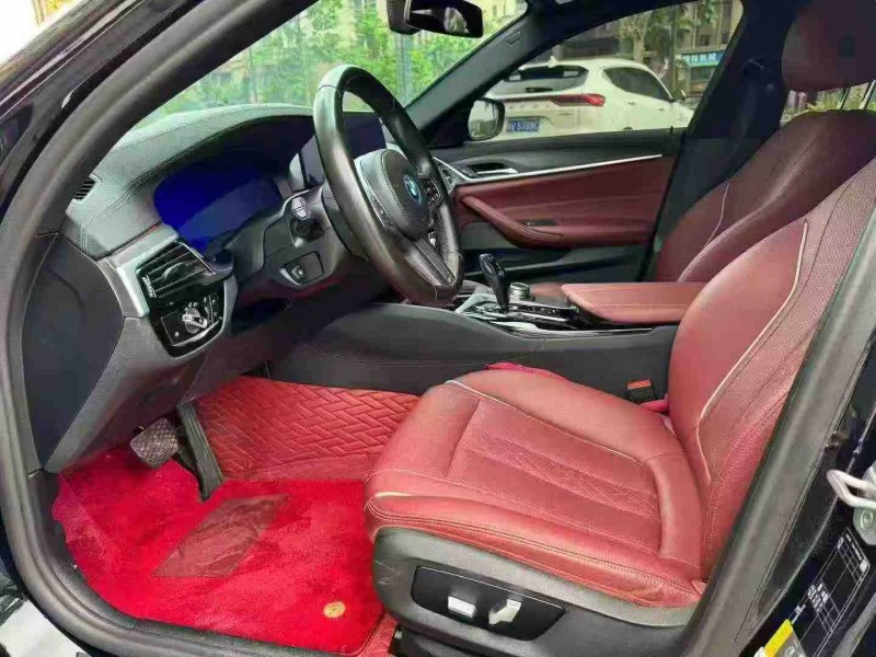 海口22年宝马5系4