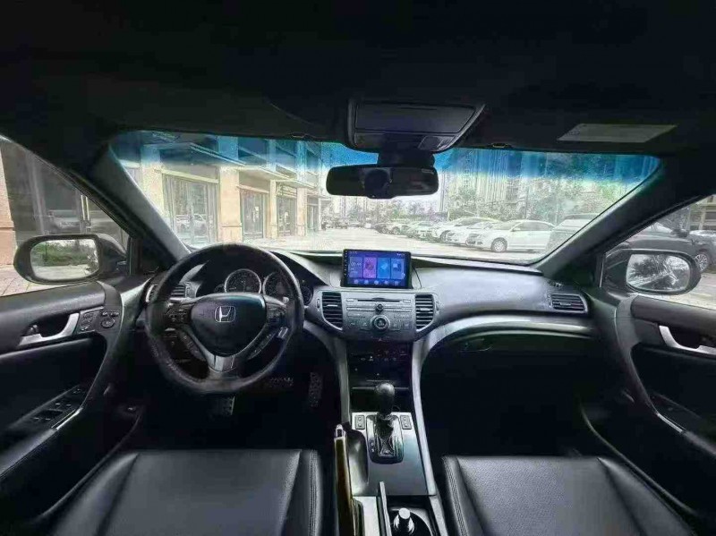 海口13年本田思铂睿6