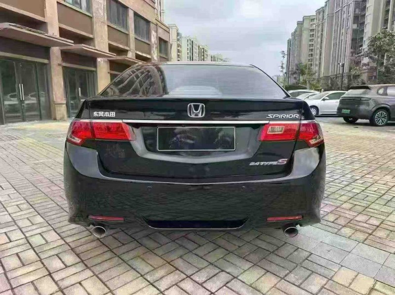 海口13年本田思铂睿9
