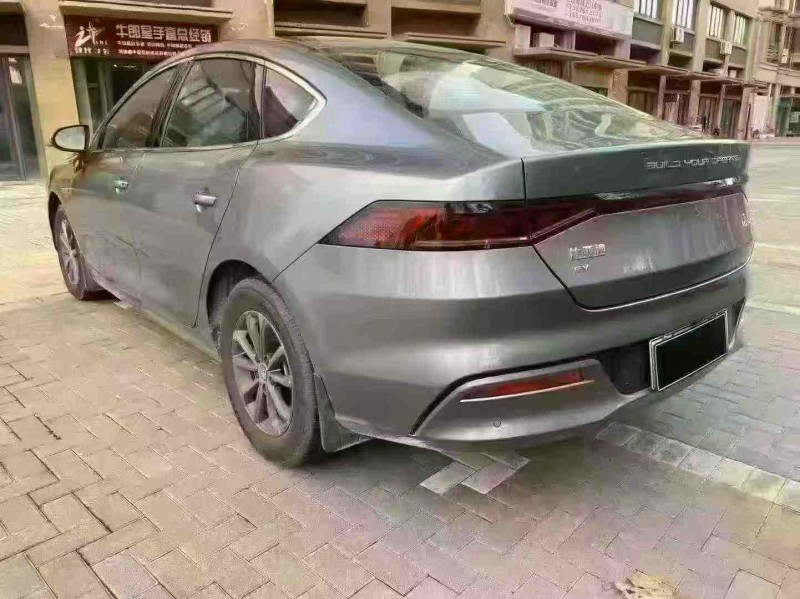 海口25年比亚迪秦7