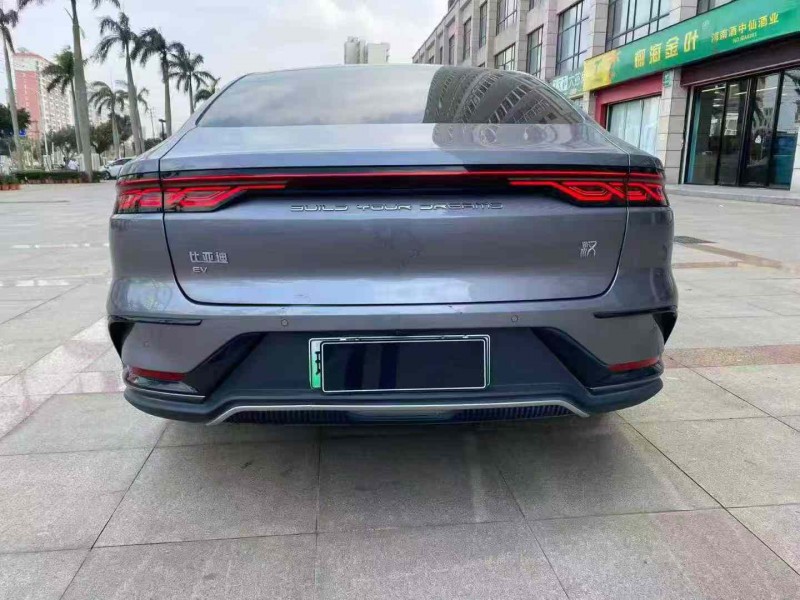 海口23年比亚迪汉9