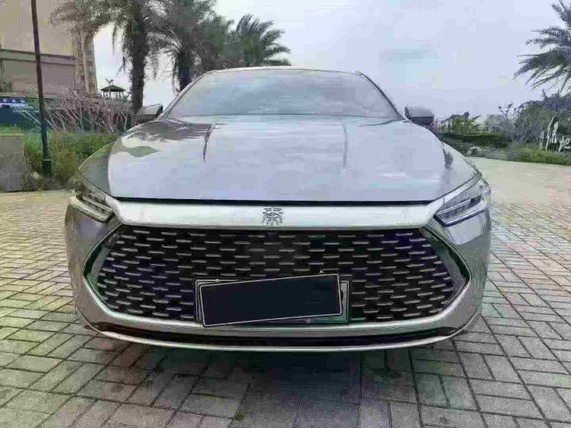 海口23年比亚迪秦1