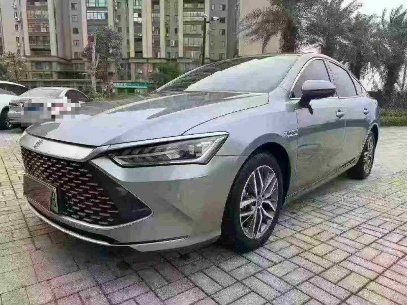 海口23年比亚迪秦2