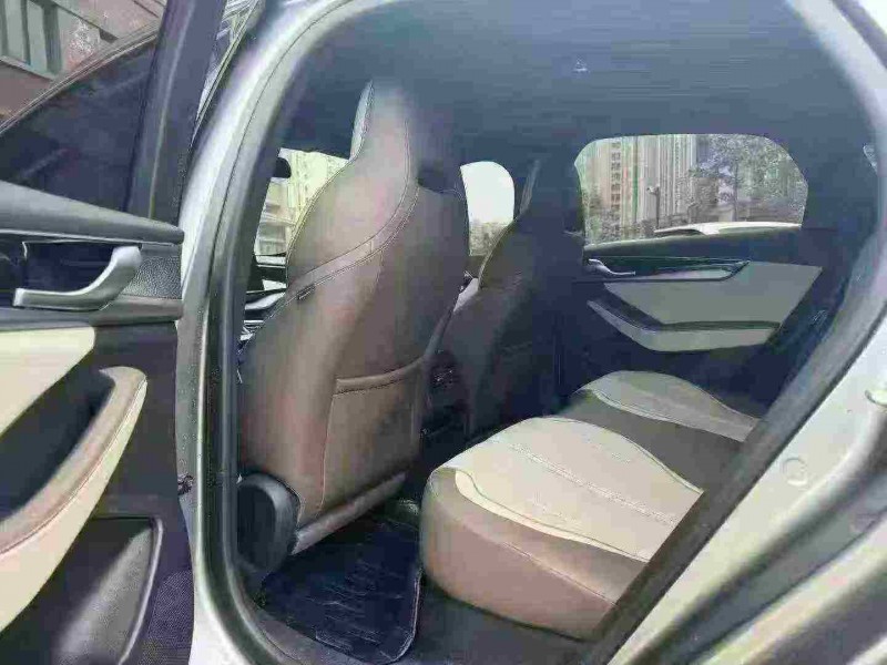 海口23年比亚迪秦5