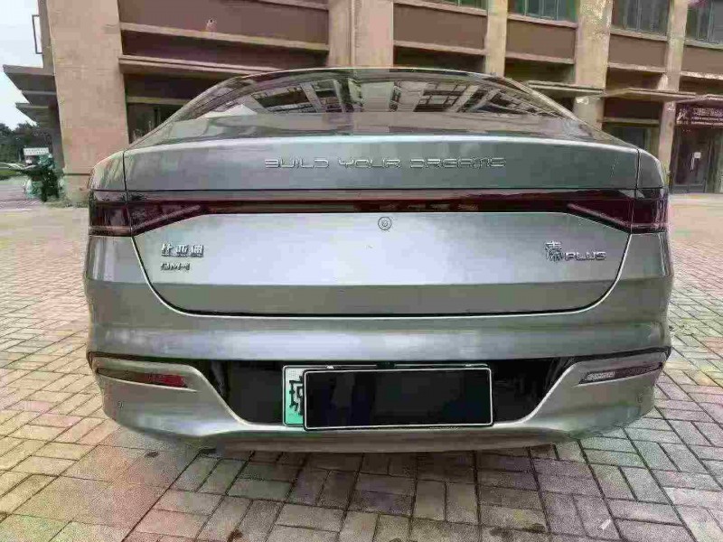 海口23年比亚迪秦8