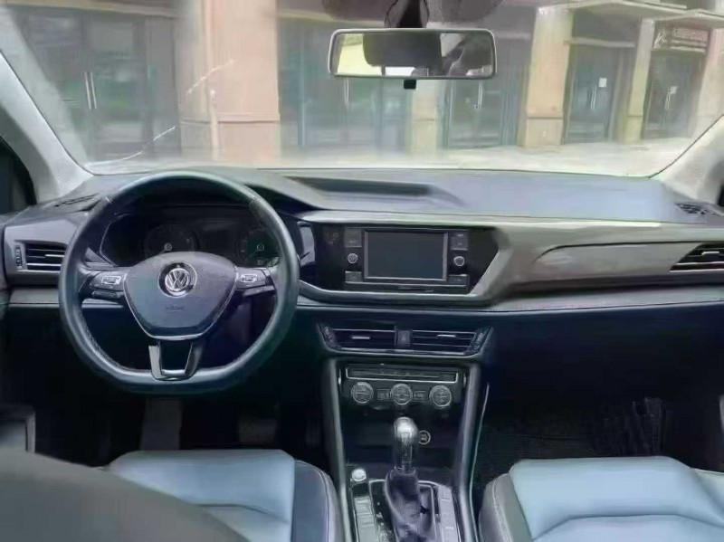 海口19年大众途岳5