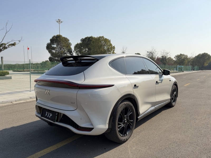 盐城22年智己LS77