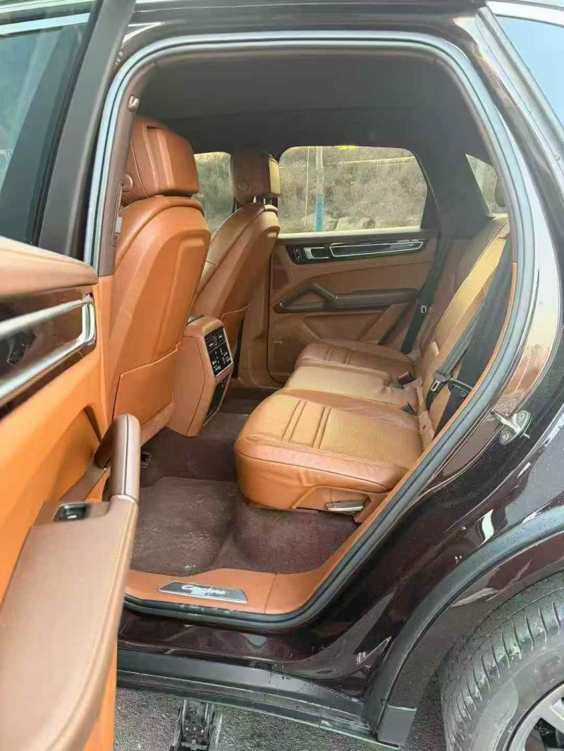 邢台21年保时捷卡宴5