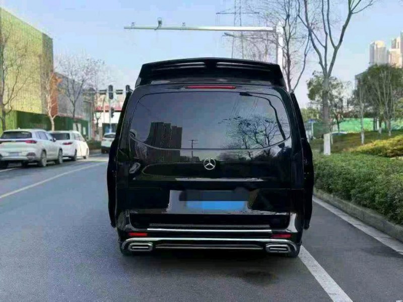 荆州24年奔驰唯雅诺9