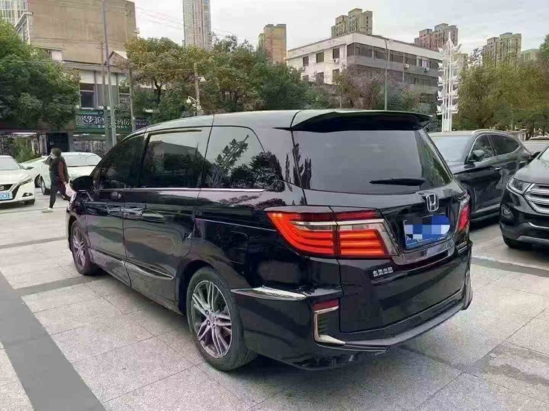 苏州21年本田艾力绅6