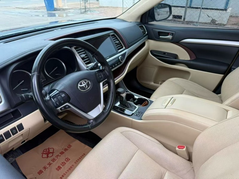 榆林16年丰田汉兰达4