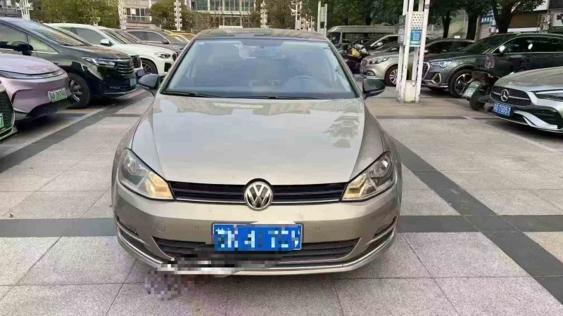 徐州17年大众高尔夫1