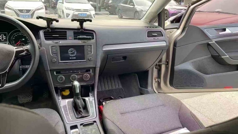 徐州17年大众高尔夫6