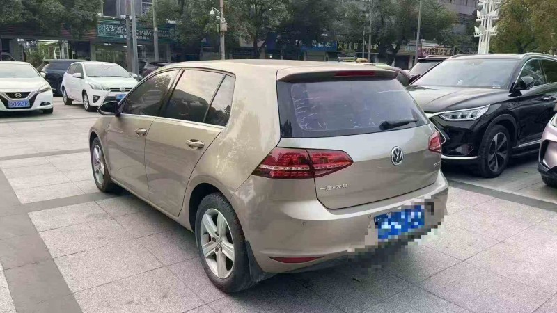 徐州17年大众高尔夫7