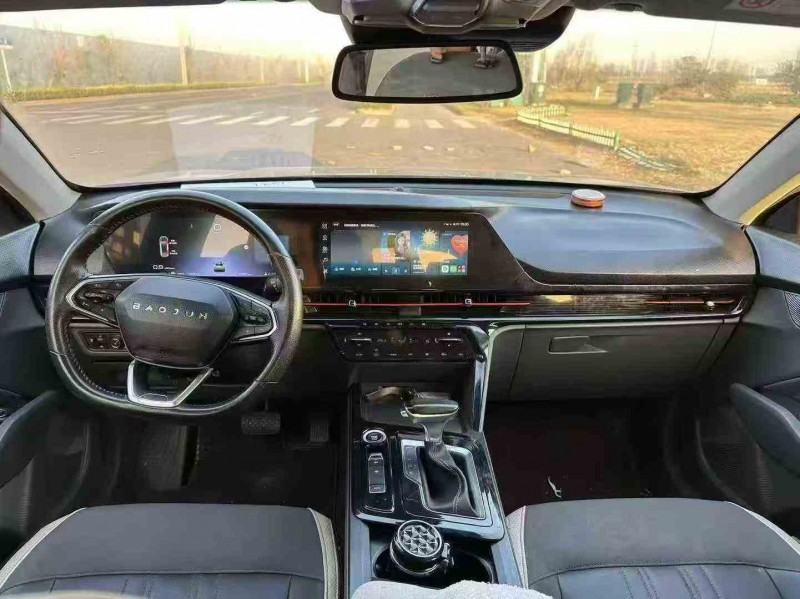 无锡20年宝骏RC66