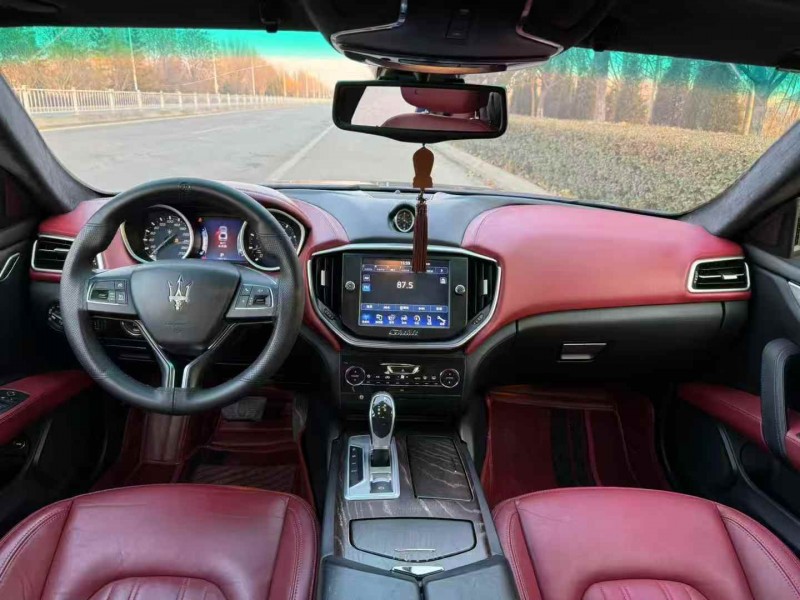 滨州16年玛莎拉蒂Ghibli5