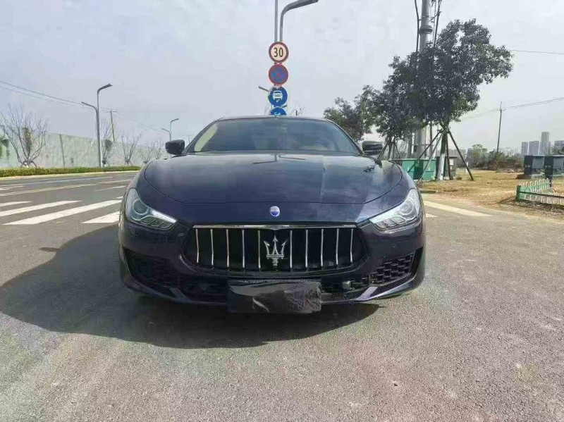 常州21年玛莎拉蒂Ghibli1