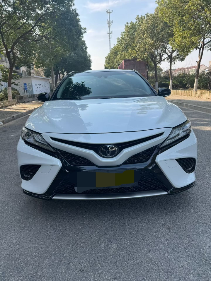 阜阳20年丰田凯美瑞1