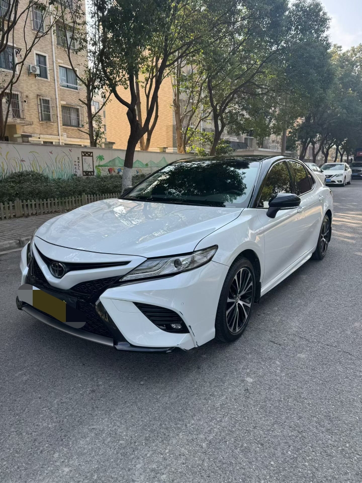 阜阳20年丰田凯美瑞3