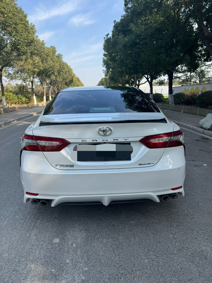 阜阳20年丰田凯美瑞4