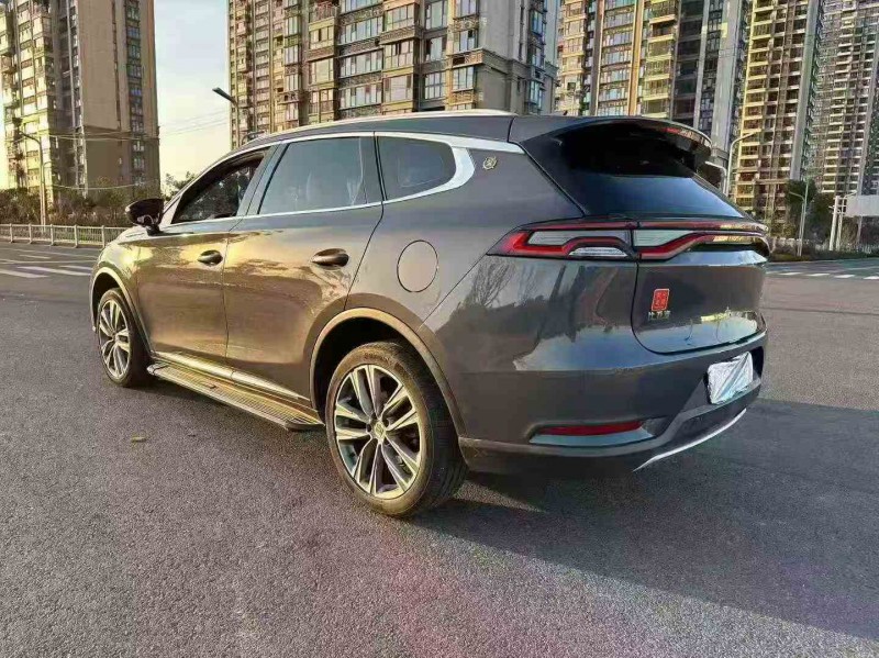 常州19年比亚迪唐8