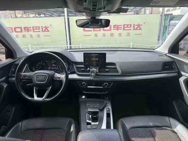 温州21年奥迪Q56
